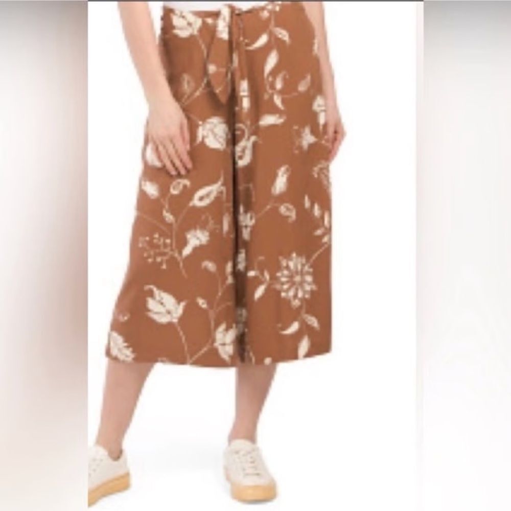 Urban Outfitters Floral Paisley Wide Leg Flowy Gaucho Crop Pants M